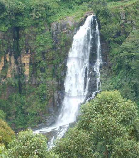talawakala waterfal in sri lanka (devo)